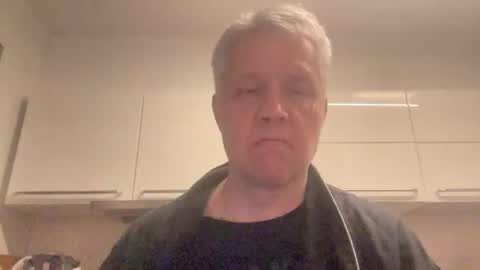Snapshot of devon_nite chatting on 05.18.26 Devon online show from 05.18.26