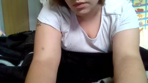 Snapshot of devykitten2018 chatting on 06.24.26 devykitten online show from 06.24.26