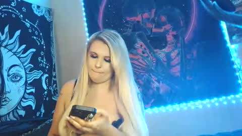 devyn winter online show from 11.12.25