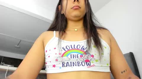 thumb up me please its important online show from 11.25.25