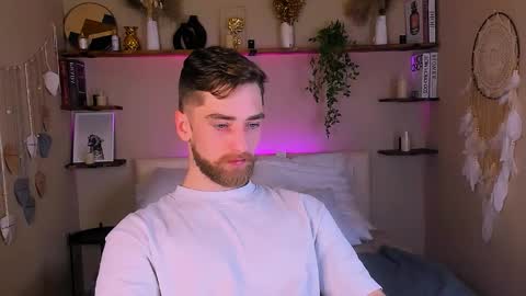 Snapshot of dexter_dexx chatting on 11.11.25 Dexter online show from 11.11.25