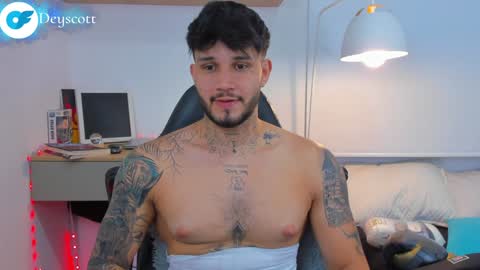 JULIAN online show from 01.14.25