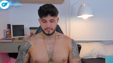 JULIAN online show from 01.18.25