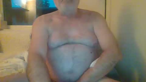 Snapshot of dial76 chatting on 01.25.25 dial76 online show from 01.25.25