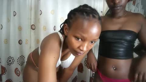 Snapshot of diamond_siren chatting on 03.25.26 Cutie online show from 03.25.26