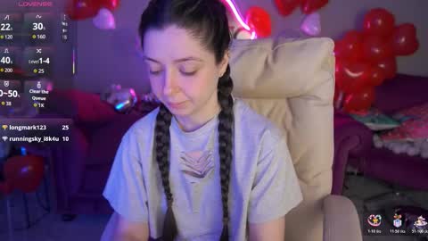 Snapshot of diamondeyeess chatting on 02.15.26 Sasha online show from 02.15.26