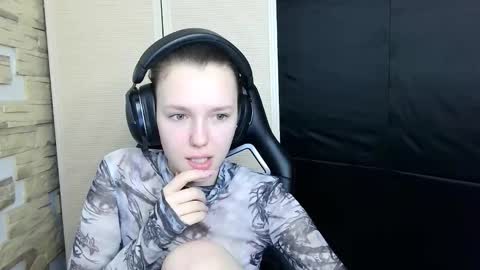 diana_back3 online show from 11.12.25