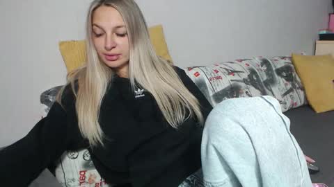 Snapshot of diana_lambert chatting on 11.05.25 diana_lambert online show from 11.05.25