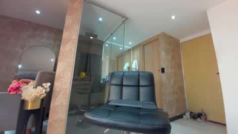 dianac1998 online show from 01.27.25