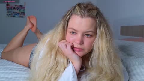 Olga online show from 10.25.25