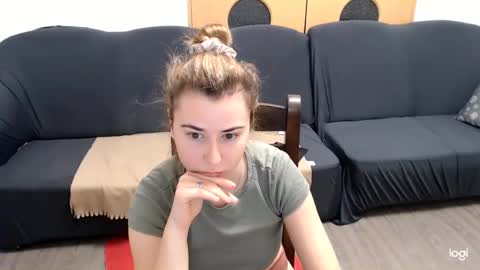 Snapshot of dianasmiey7 chatting on 12.13.24 dianasmiey7 online show from 12.13.24