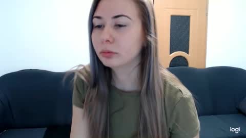 Snapshot of dianasmiey7 chatting on 12.19.24 dianasmiey7 online show from 12.19.24