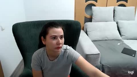 dianasmiey7 online show from 11.16.25