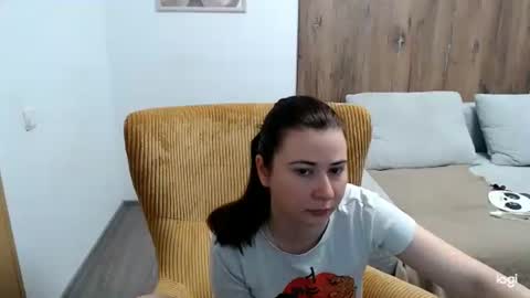 Snapshot of dianasmiey7 chatting on 05.08.26 dianasmiey7 online show from 05.08.26