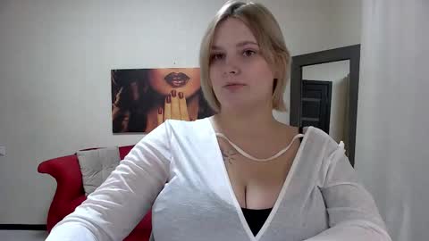 Diane Mills online show from 11.12.25