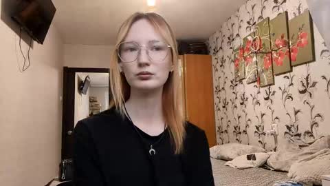 Snapshot of dianndevereux chatting on 12.20.25 Emmy online show from 12.20.25