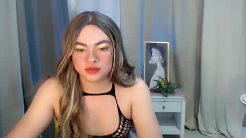 Snapshot of dianne_horny chatting on 03.05.26 Dianne online show from 03.05.26