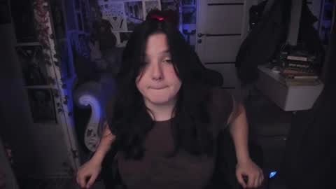 Snapshot of diasporaaa chatting on 10.21.25 diasporaaa online show from 10.21.25