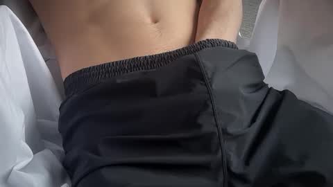 Snapshot of dickbboy19 chatting on 05.21.26 dickbboy19 online show from 05.21.26