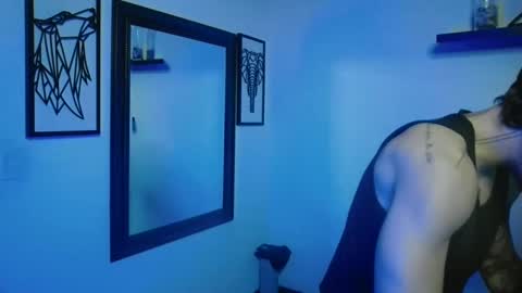 Snapshot of dickdamian_ chatting on 12.22.24 Damin online show from 12.22.24