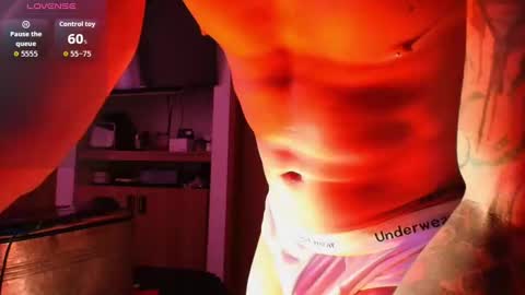 Snapshot of dickdamian_ chatting on 10.17.25 Damin online show from 10.17.25