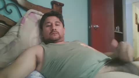 Snapshot of dickeduardo chatting on 02.25.25 dickeduardo online show from 02.25.25