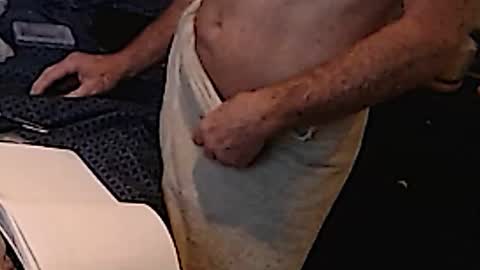 Snapshot of dickgiggler chatting on 01.01.25 Sparkx online show from 01.01.25