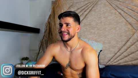 Snapshot of dickgriffith chatting on 01.02.25 Dick Griffith online show from 01.02.25