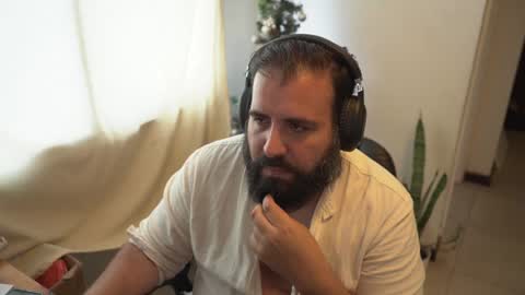 Snapshot of dicristalino chatting on 12.10.24 Cristian Dipolino online show from 12.10.24