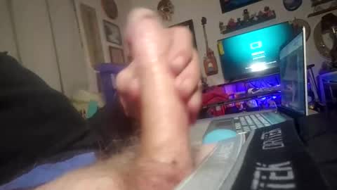 Snapshot of didudoit chatting on 11.23.25 Dug 53 online show from 11.23.25