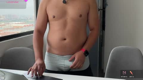 diegolatinguy98 online show from 03.29.26