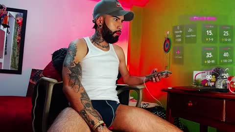 Snapshot of diilanhot chatting on 02.16.25 Dylan online show from 02.16.25