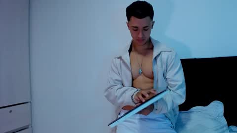 Snapshot of dilan_coy chatting on 02.17.25 Dilan Coy online show from 02.17.25