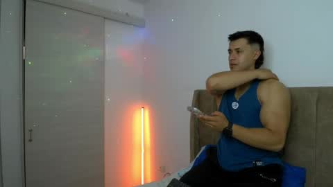 Snapshot of dilan_coy chatting on 05.25.26 Dilan Coy online show from 05.25.26