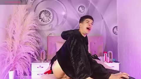 Snapshot of dilan_femboy_ chatting on 07.04.26 dilan_femboy_ online show from 07.04.26