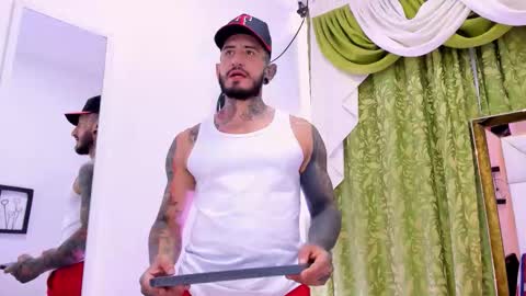 Snapshot of dilan_scootk_ chatting on 11.26.25 dilan_scootk_ online show from 11.26.25