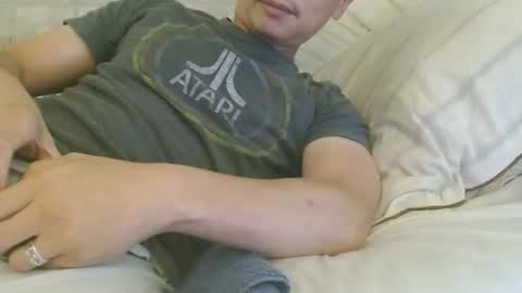 Snapshot of dildobandit213 chatting on 10.17.25 dildobandit online show from 10.17.25