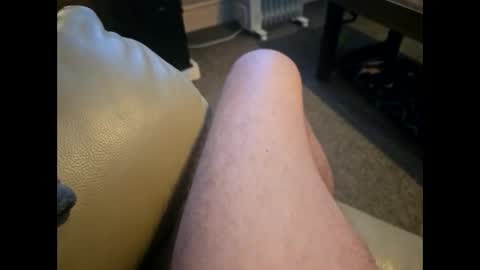 Snapshot of dilf232323 chatting on 11.08.25 Dilf online show from 11.08.25