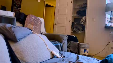 Dilldough405 online show from 02.13.25