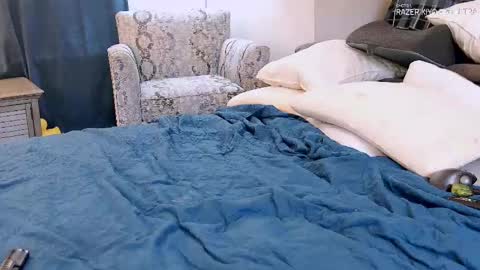 Dilldough405 online show from 09.19.25