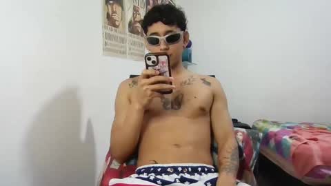 Snapshot of dillom420 chatting on 01.23.25 dillom420 online show from 01.23.25