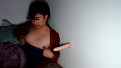 Snapshot of dimbobo2x chatting on 07.01.26 Roxxie Cleopatra online show from 07.01.26