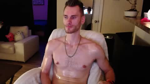 Meechii online show from 02.06.25