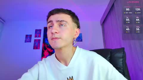 Julian Independent Model online show from 02.12.26