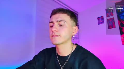 Julian Independent Model online show from 04.04.26