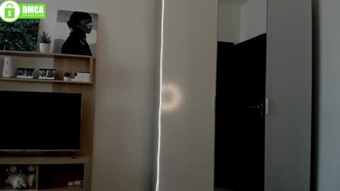 Dina online show from 02.15.25