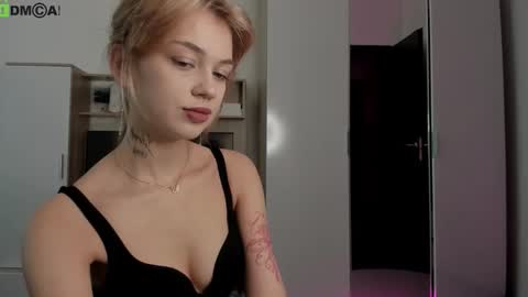 Dina online show from 10.21.25