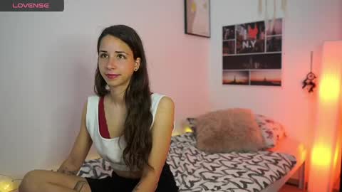 Dina online show from 04.27.26