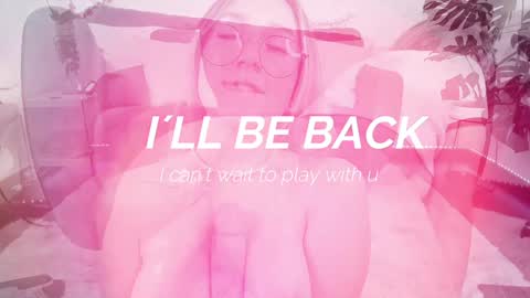 Snapshot of dina_ride chatting on 01.10.25 online show from 01.10.25