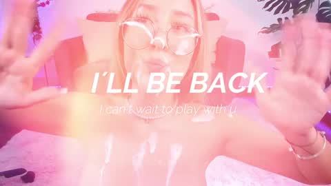 Snapshot of dina_ride chatting on 01.16.25 online show from 01.16.25